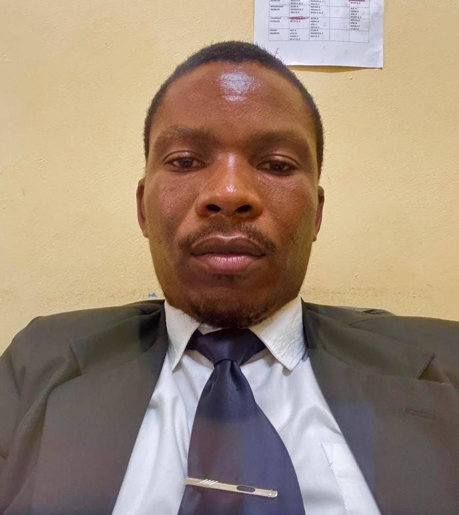 Mr L.A. Mlambo, HOD: Science